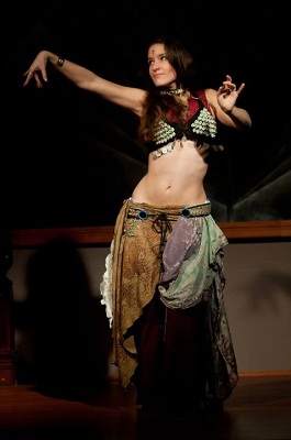 tribal fusion belly dance solo during Circus Freaks open stage in Dallas, Texas